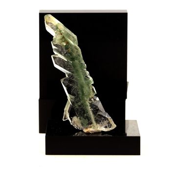 Quartz à Ame + Chlorite. 68.5 ct.