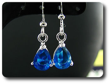 BOUCLES D'OREILLE SAPHIR
