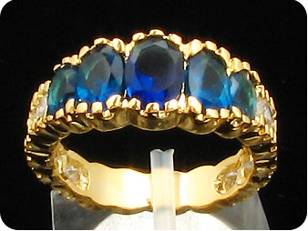 7~5mmx5 Royal Blue Sapphire Oval Gold Ring