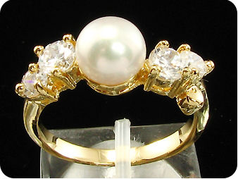8mm White Fresh Water Pearl Round Cut Gold Ring