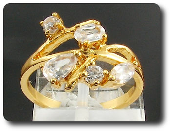 5 x 3~5mm White Simulated Diamonds Pear Cut Gold Ring