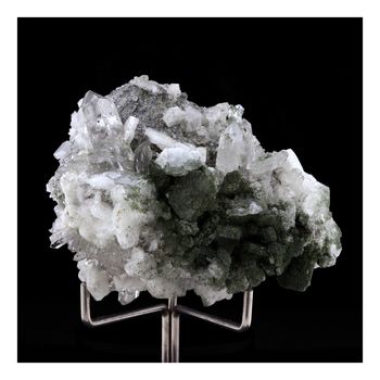 Albite + Quartz. 245.0 ct.