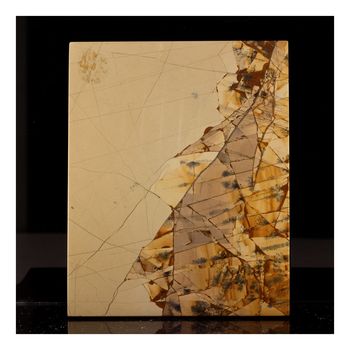 Paesine. 101.0 ct.