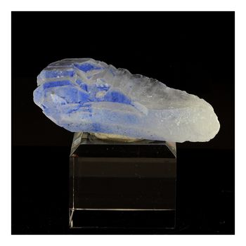 Quartz + Dumortierite. 246.0 ct.