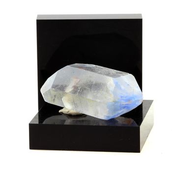 Quartz + Dumortierite. 95.0 ct.