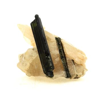Tourmaline Verdelite. 145.0 ct.