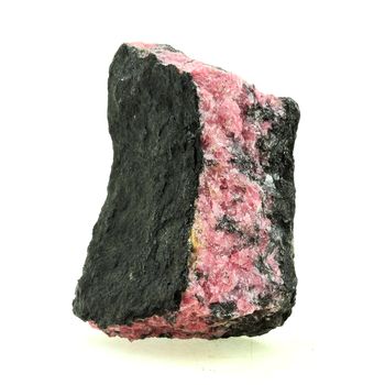 Rhodonite. 708.0 ct.