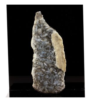 Celestine. 415.0 ct.