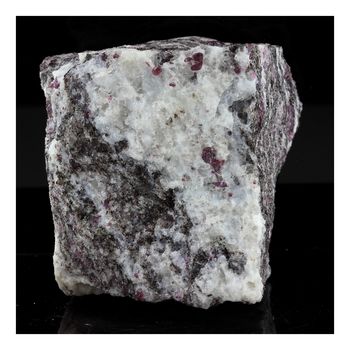Gneiss + Grenat. 851.0 ct.