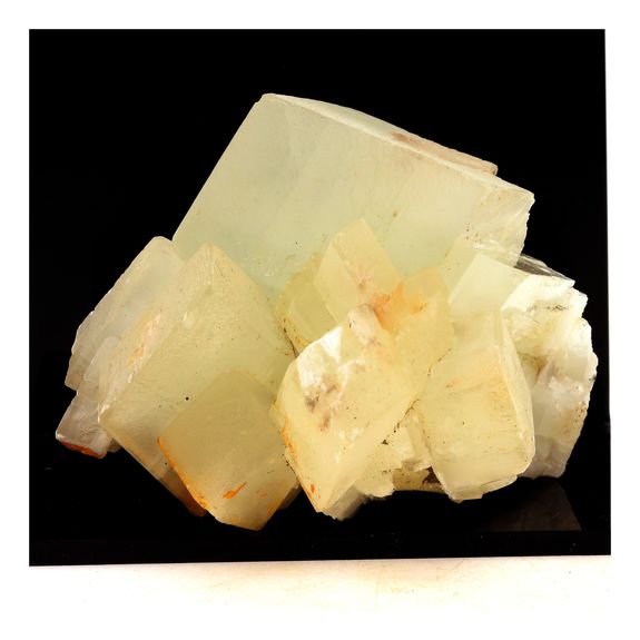 Calcite. 1452.5 ct.