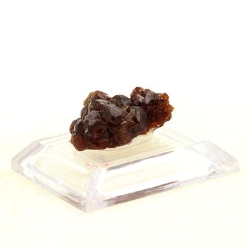 Garnet. 32.0 ct.