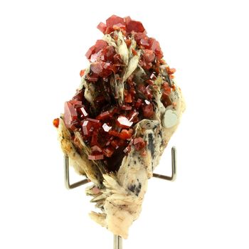 Vanadinite. 485.0 ct.