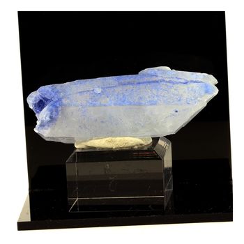 Quartz + Dumortierite. 664.0 ct.