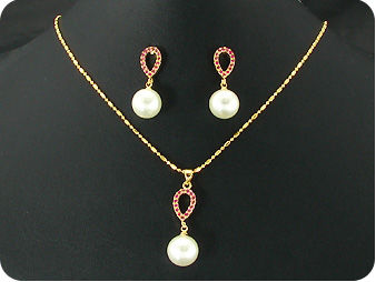 White Pearl 18x3mm Red Ruby Gold Pendant Earrings Set