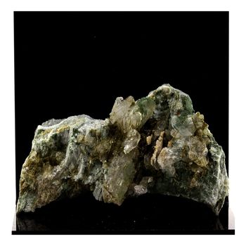 Quartz + Chlorite + Epidote. 643.70 ct.