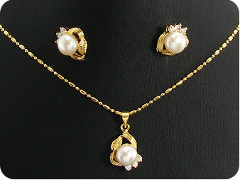 3x8mm White Pearl Topaz Gold Pendant Earrings Set