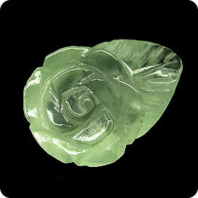 19.83 cts PREHNITE SCULPTE .SI1