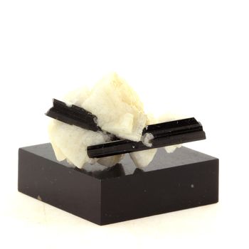 Tourmaline Schorl. 28.0 ct.
