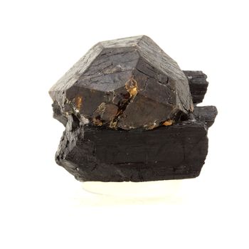 Garnet + Tourmaline. 124.5 ct.