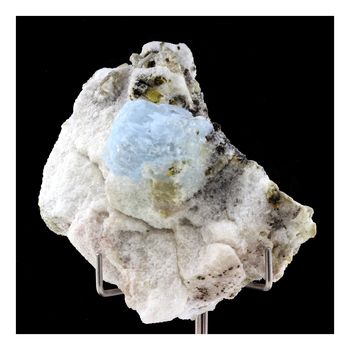 Alkali-beryl + Tourmaline. 628.0 ct.