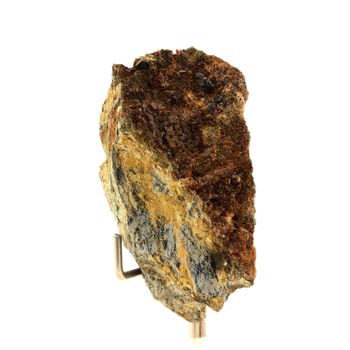 Perovskite + Vesuvianite. 214.0 ct.