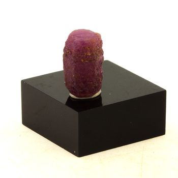 Ruby. 8.5 ct.