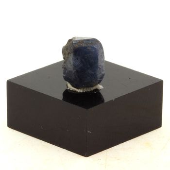 Sapphire. 5.4 ct.