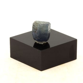 Sapphire. 5.7 ct.