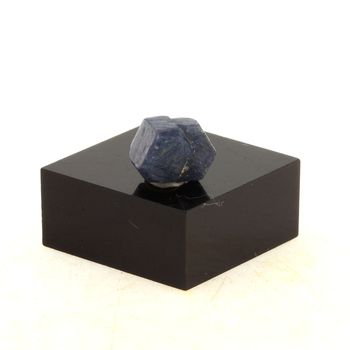 Sapphire. 4.8 ct.