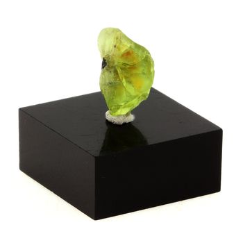 Peridot. 3.89 ct.