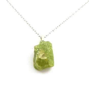 Collier Peridot brut. 38.27 ct.