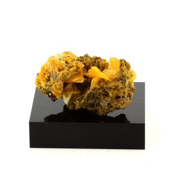 Wulfenite + Mimetite. 97.20 ct.