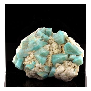 Amazonite. 857.5 ct.