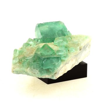 Fluorite. 371.60 ct.