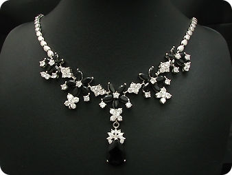 18~6mmx26 Black Sapphire Necklace