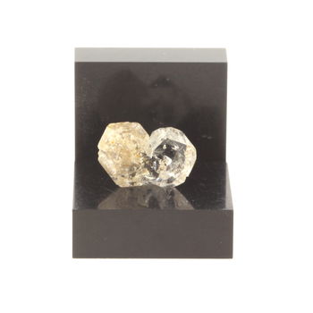 Quartz Petrole. 13.47 ct.