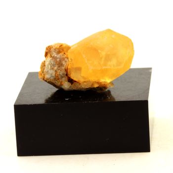 Calcite. 116.5 ct.