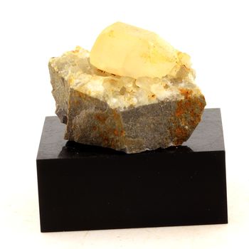 Calcite. 243.0 ct.