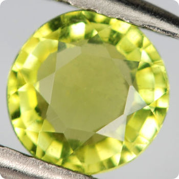 0.36 cts TOURMALINE VERTE . VVS