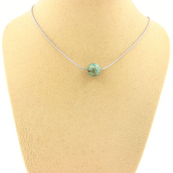 Collier 1 perle Turquoise du Pérou 8 mm. Chaine en acier inoxydable.