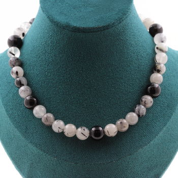 Collier perles Quartz rutile noir 8 mm + Agate noire 10 mm. Chaine en acier inoxydable.