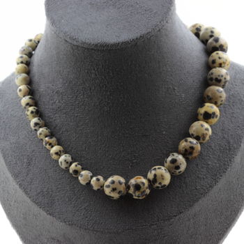 Collier perles Jaspe Dalmatien 6 mm + Jaspe Dalmatien 10 mm. Chaine en acier inoxydable.