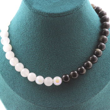 Collier perles Pierre de Lune + Obsidienne dorée 8 mm. Chaine en acier inoxydable.