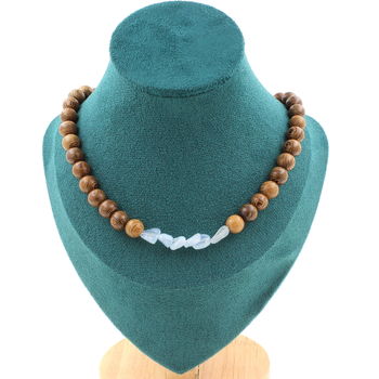 Collier perles Aigue-Marine du Brésil + bois 8 mm. Chaine en acier inoxydable.