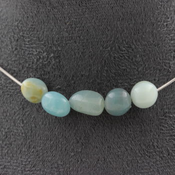 Collier 5 perles Amazonite du Brésil. Chaine en acier inoxydable