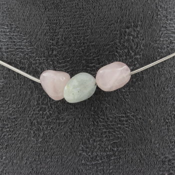 Collier 3 perles Béryl Morganite du Brésil. Chaine en acier inoxydable