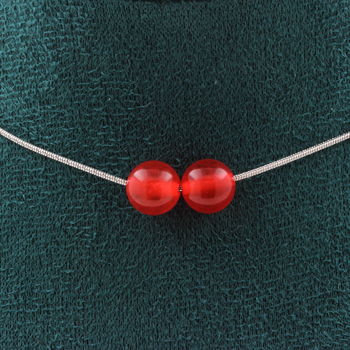 Collier 2 perles Calcédoine rouge 8 mm. Chaine en acier inoxydable