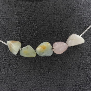 Collier 5 perles Béryl Morganite du Brésil. Chaine en acier inoxydable