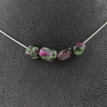 Collier 4 perles Epidote de Myanmar (Birmanie). Chaine en acier inoxydable