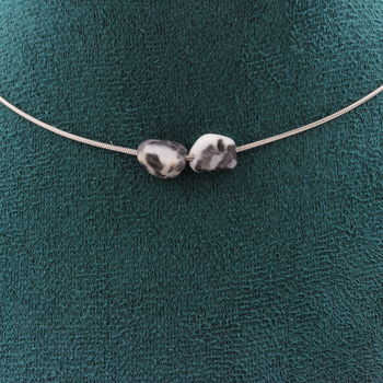 Collier 2 perles Jaspe zèbre du Brésil. Chaine en acier inoxydable